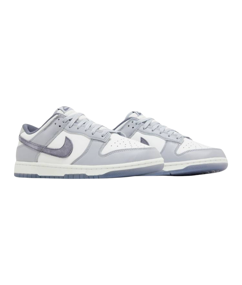 Dunk Low SE