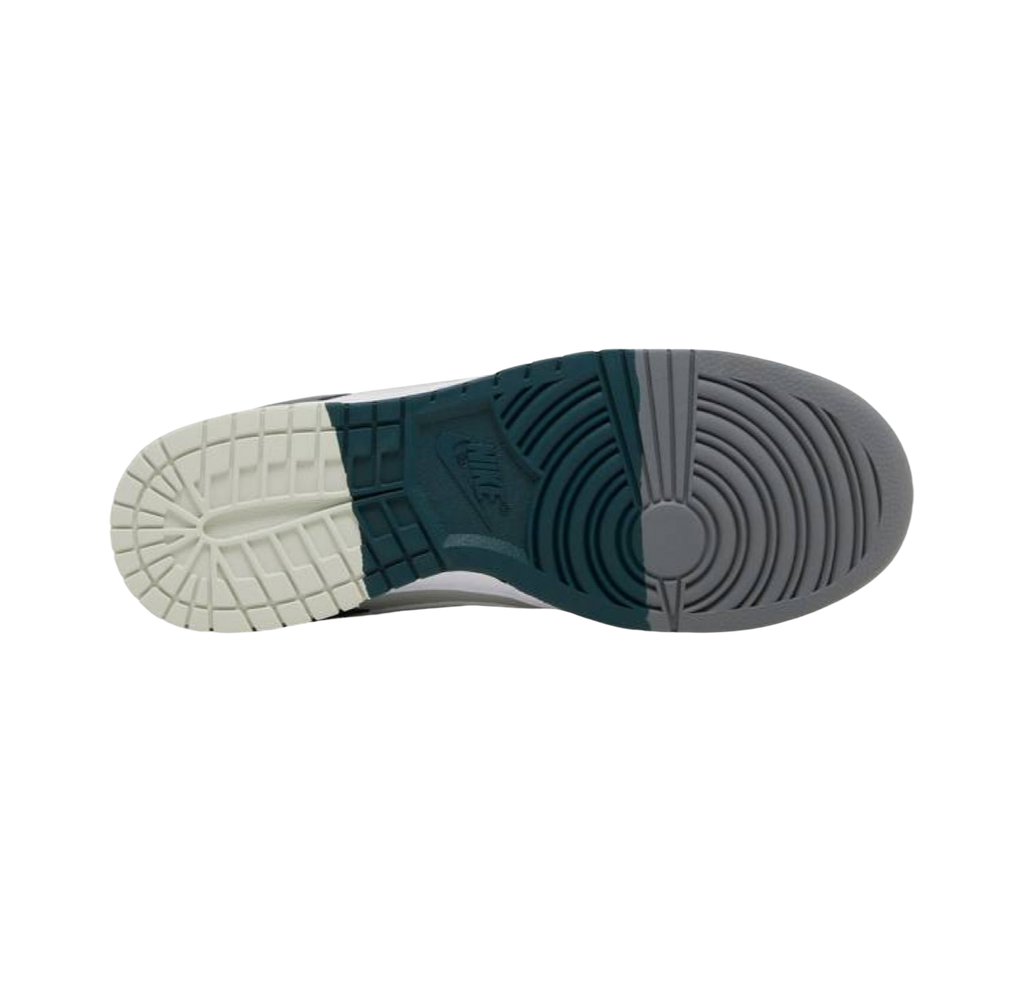 Dunk Low Premium