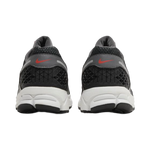 NIKE ZOOM VOMERO 5