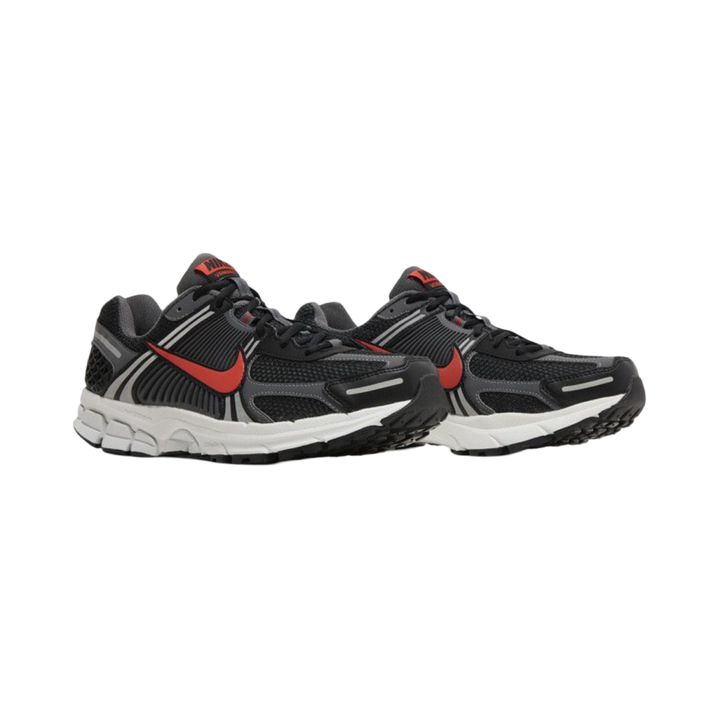 NIKE ZOOM VOMERO 5