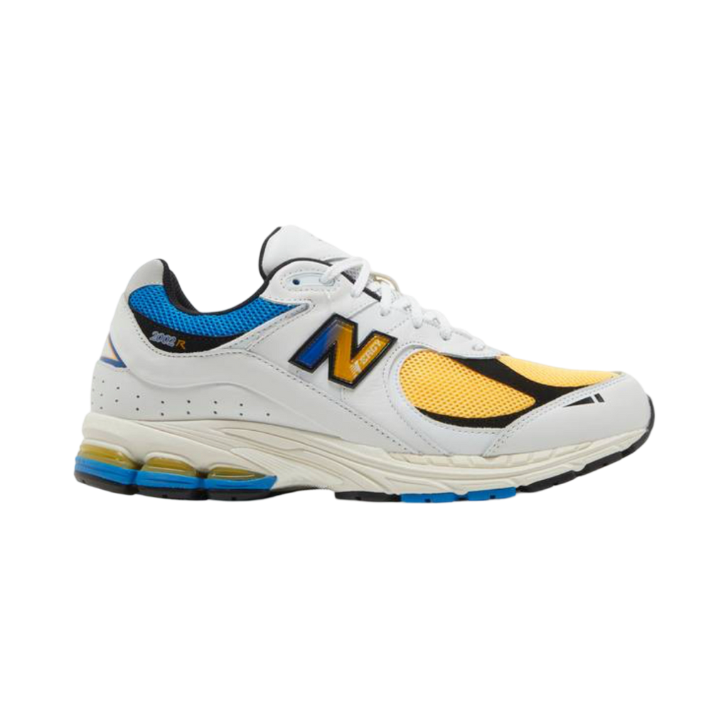 NEW BALANCE 2002R