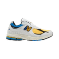 NEW BALANCE 2002R